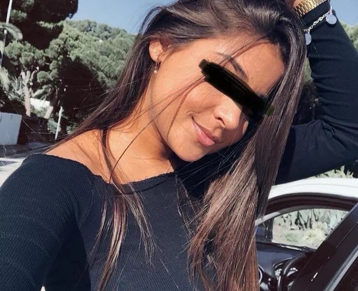 Chica española no profesional